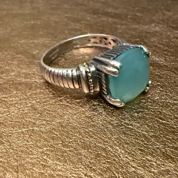 Elegant Sterling Silver Ring with Aqua Chalcedony Stone - Picture 4 of 8